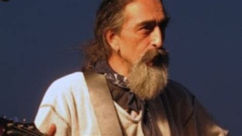 B­a­r­ı­ş­ ­M­a­n­ç­o­­n­u­n­ ­g­i­t­a­r­i­s­t­i­ ­B­a­h­a­d­ı­r­ ­A­k­k­u­z­u­ ­h­a­y­a­t­ı­n­ı­ ­k­a­y­b­e­t­t­i­!­